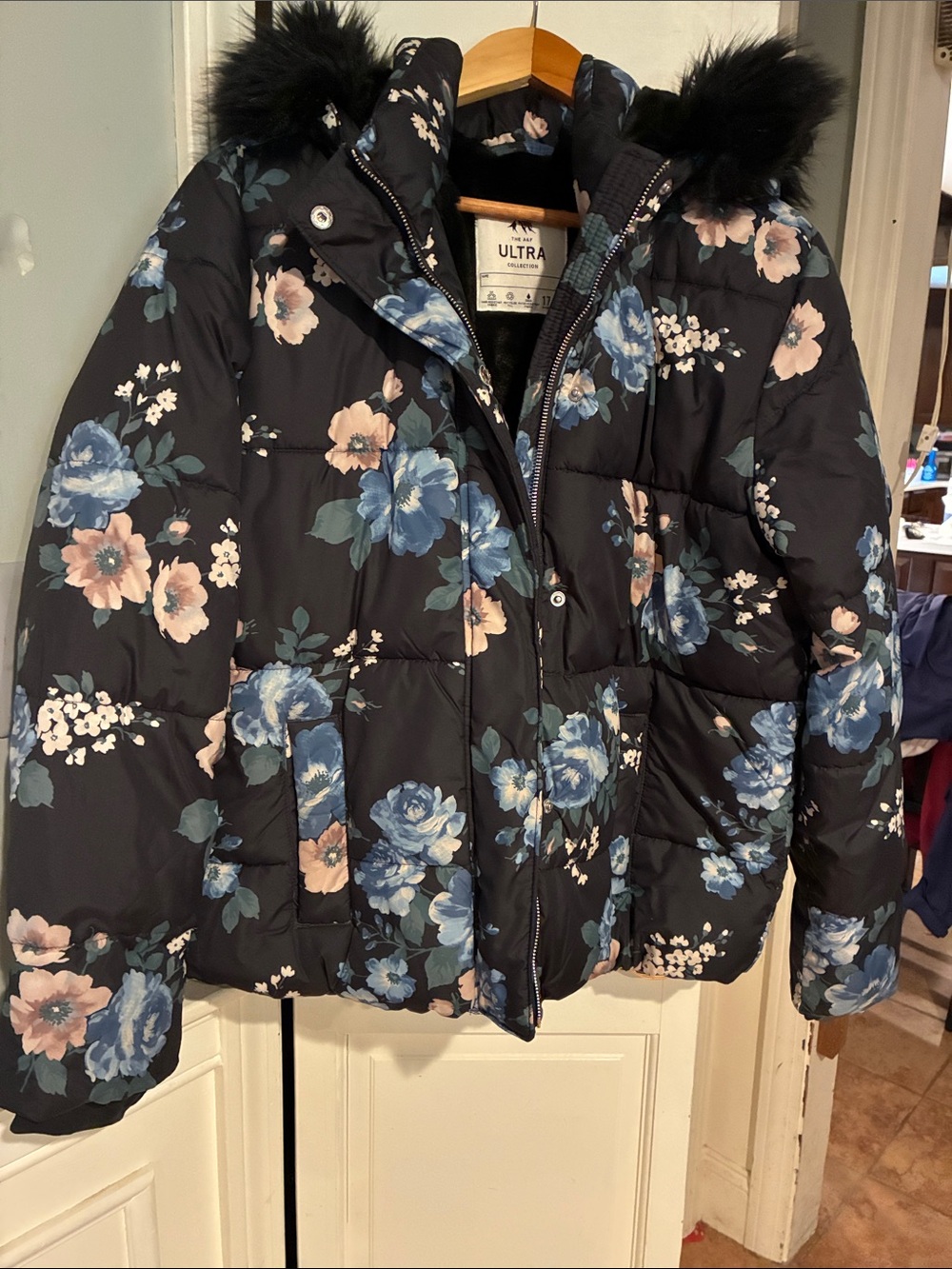 Abercrombie & Fitch Kids Black Floral Puffer Jacket with Faux Fur Hood